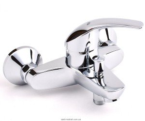 Смеситель однорычажный для ванны с коротким изливом Grohe коллекция Eurosmart хром 33300001