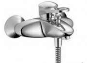 Змішувач одинважільний для ванни з коротким виливом Hansgrohe колекція Mondial хром 15410000