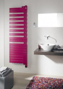 Электрический полотенцесушитель скрытый (BOX) Zehnder Roda 550х1839х83 Е-образный поворотный цветной ROEL-190-055/IP