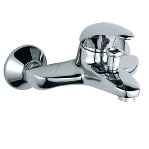 Змішувач одинважільний для ванни з коротким виливом Ferro колекція Ancona хром BAN11