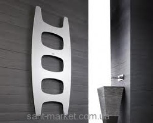 Водяний полотенцесушитель Cordivari колекція Movie дизайнерський 642х1392х80 3540806100001 / F07