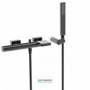 Смеситель для ванной Tres Project colors с каскадным изливом и ручным душем однорычажный черный металл 21117001KM