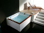 Ванна аеро- і гідромасажна акрилова Golston 190х158 права білий G-U2607R