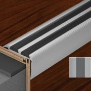 Алюмінієвий протиковзкий кут Salag 0.91 м срібний анодований/сірий SВ1111