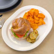 Тарелка плоская овальная Villeroy & Boch Easy 37х23.5 см белый 16-2155-2710